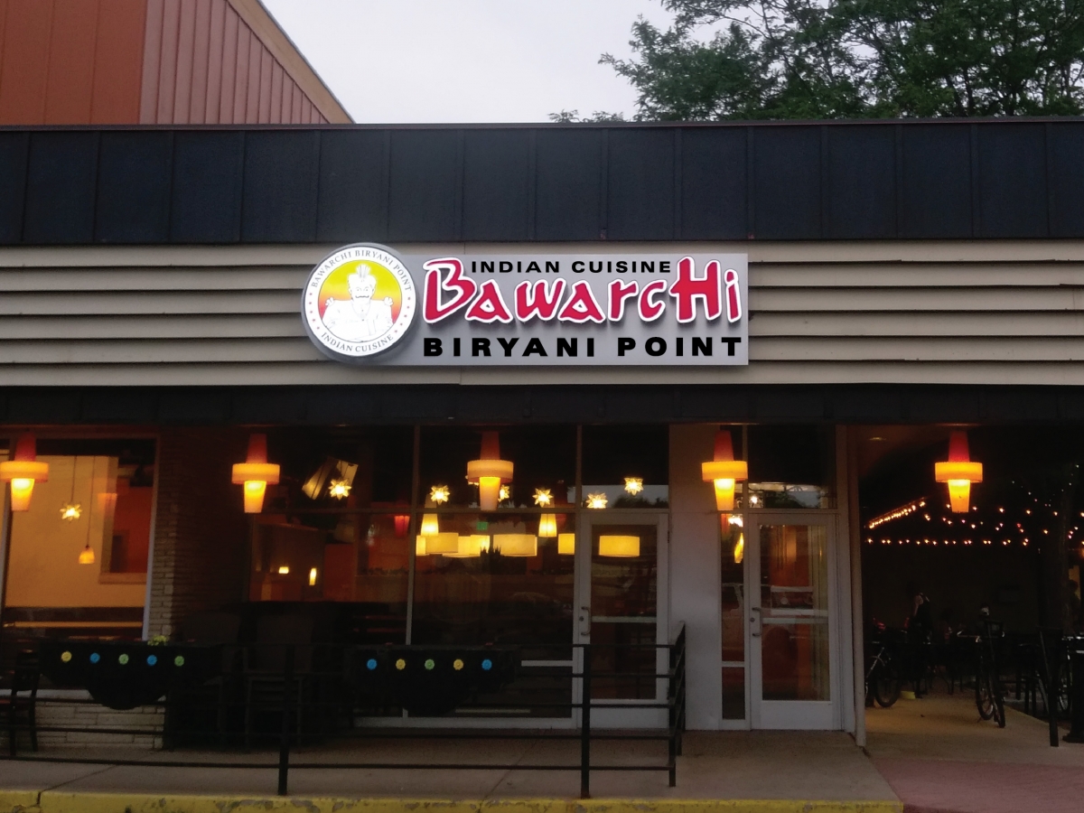 Exterior Building Outdoor Business Signs Lighted